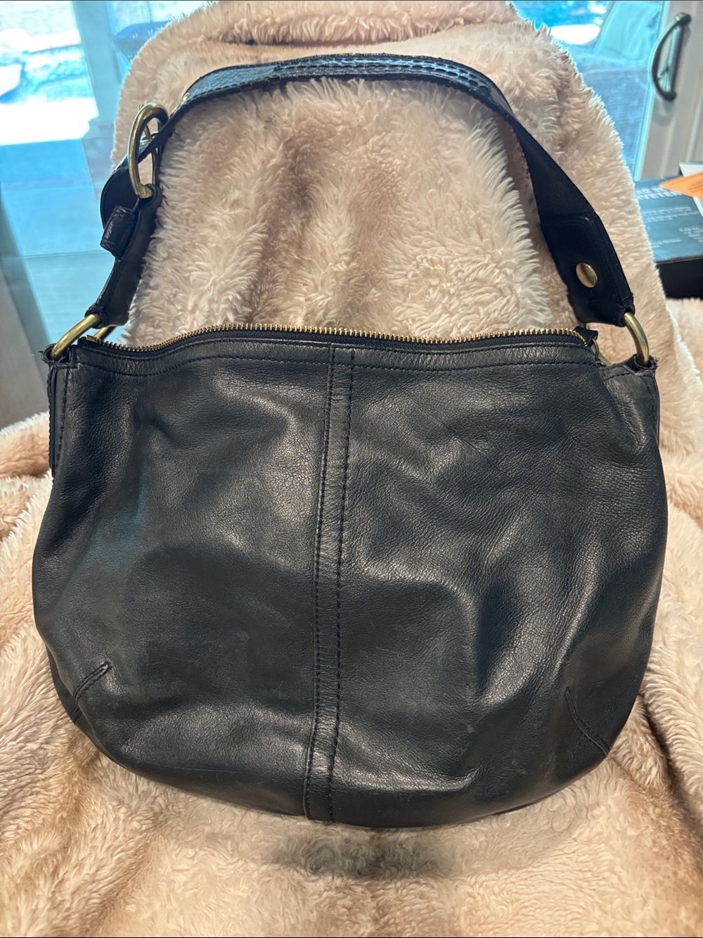 Coach Black Leather Shoulder Hobo Bag with Gold Hardware M07082-11830 - Picture 3 of 11